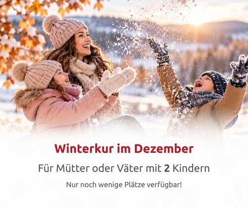 Mutter mit 2 Kindern im Winter auf Gut Holmecke